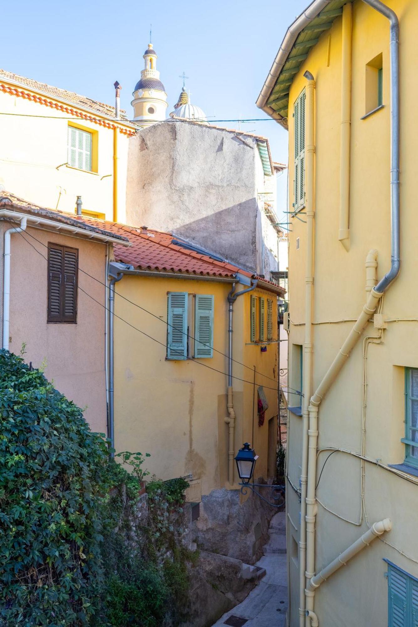 Vieille Ville De Ментона Екстериор снимка